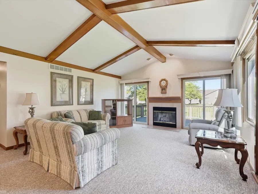 15385 Windmill CT, Macomb, MI 48044 - #2