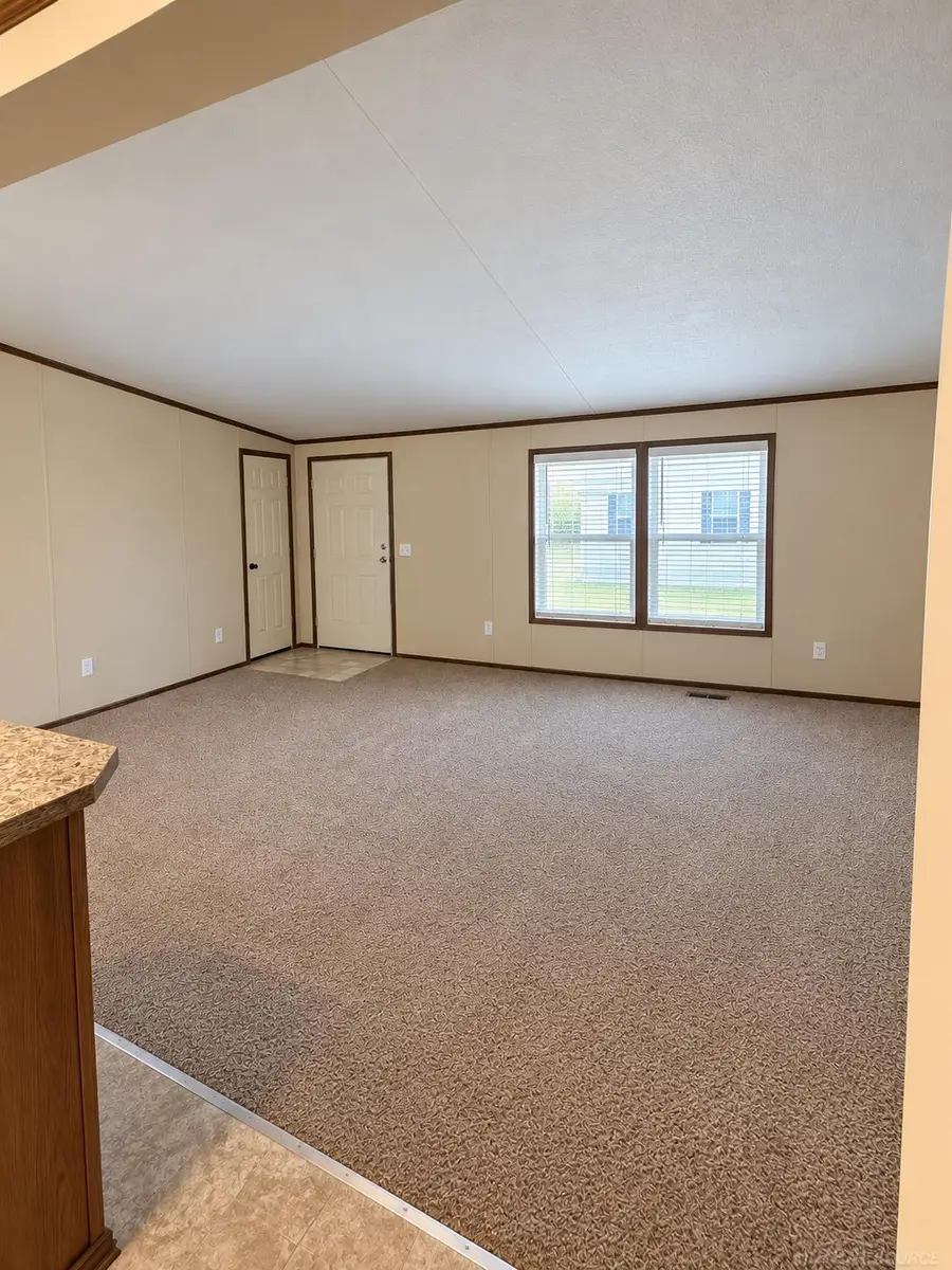 58421 Brookside DR, New Haven, MI 48048 - #3