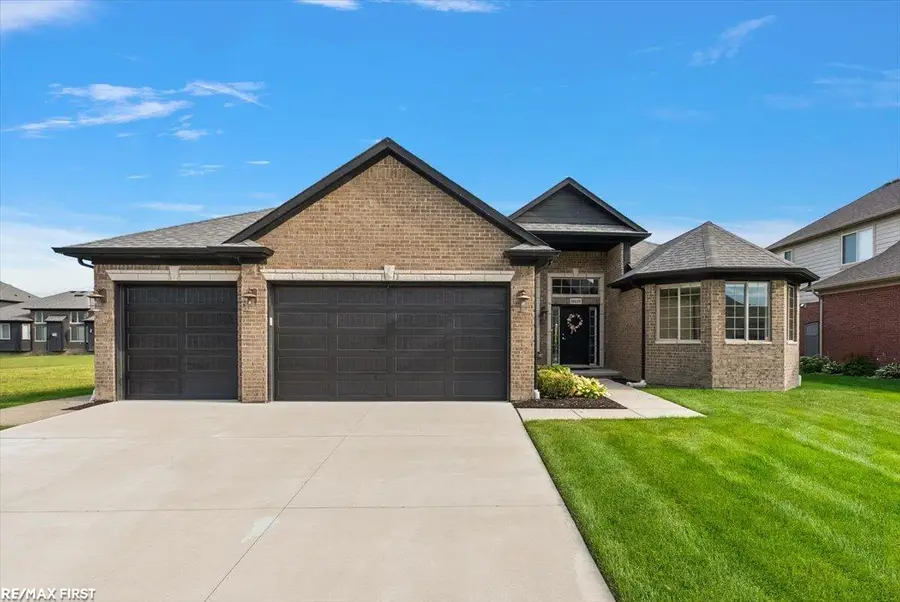 19117 BRIGHTON DR, Macomb, MI 48042 - #2