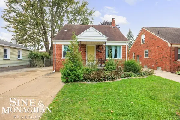 22522 Harper Lake Ave ST, StClairShores, MI 48080