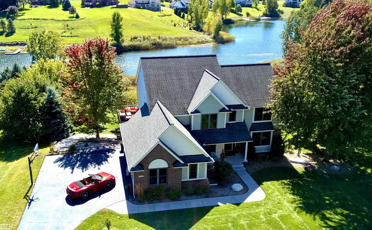 4755 Owasco CT, Clarkston, MI 48348 - #1