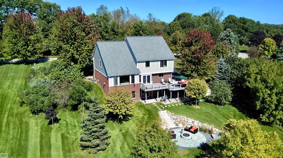 4755 Owasco CT, Clarkston, MI 48348 - #2