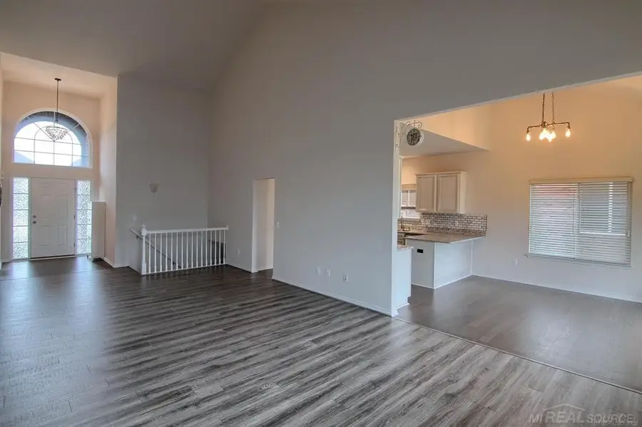 30496 Berghway TRL, Warren, MI 48092 - #3
