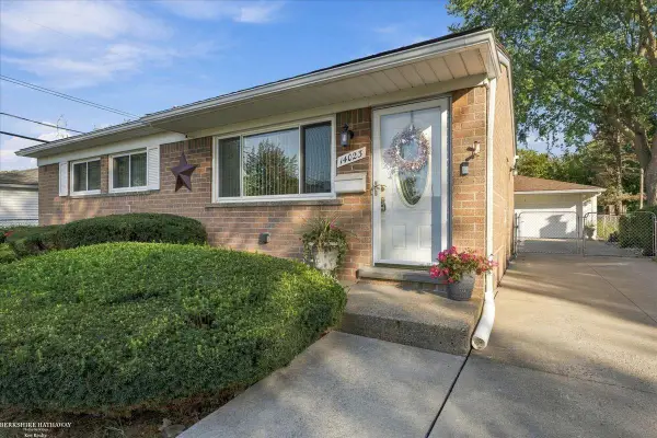14023 Alger AVE, Warren, MI 48088