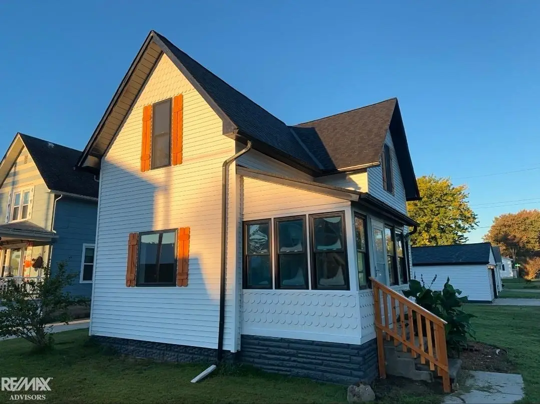251 N 2nd ST, Marine City, MI 48039 - #1