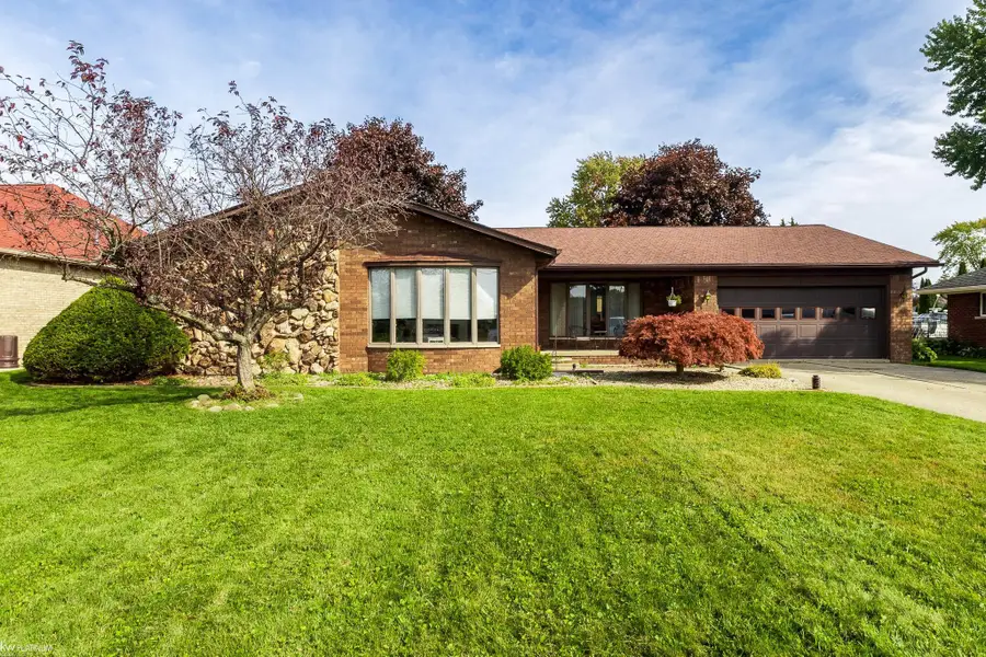 31021 North River, Harrison, MI 48045 - #2