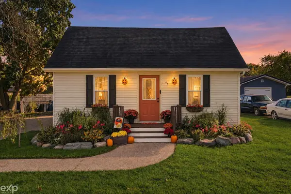 67 W Lorraine ST, Peck, MI 48466