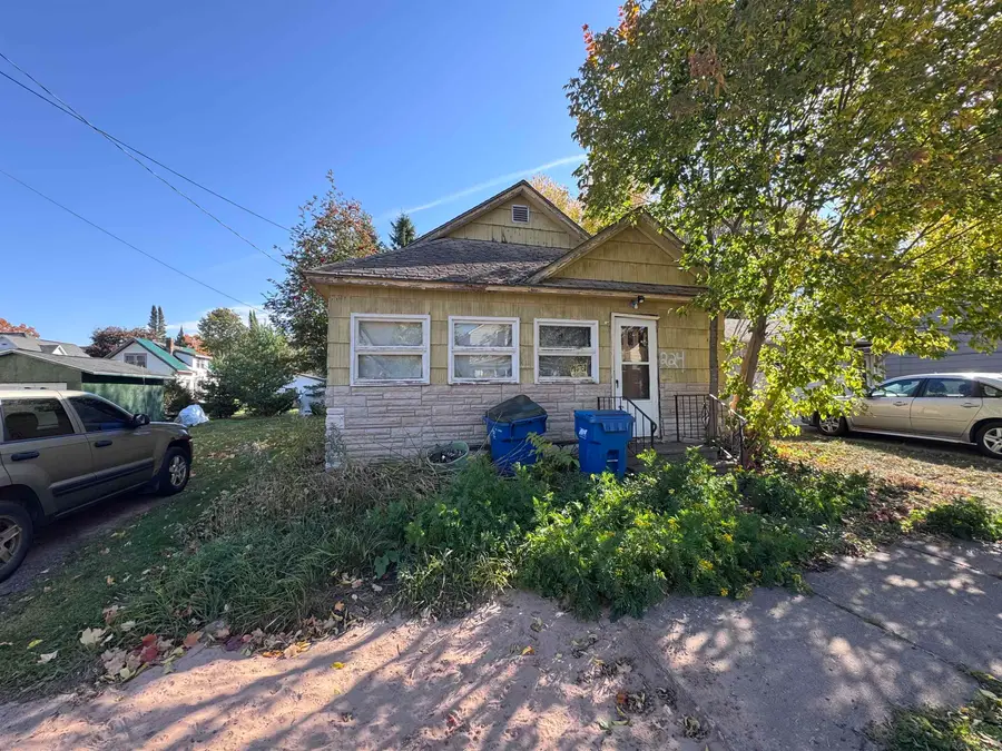 224 S Curry ST, Ironwood, MI 79938 - #2