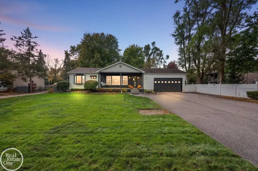 63133 Ivy DR, Washington, MI 48095 - #2