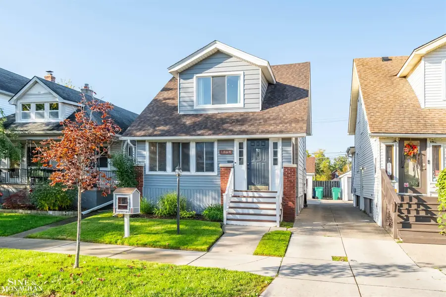 1377 Wayburn ST, Grosse Pointe Park, MI 48230 - #2