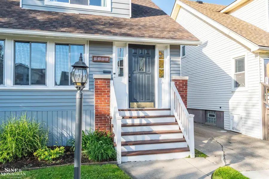1377 Wayburn ST, Grosse Pointe Park, MI 48230 - #3