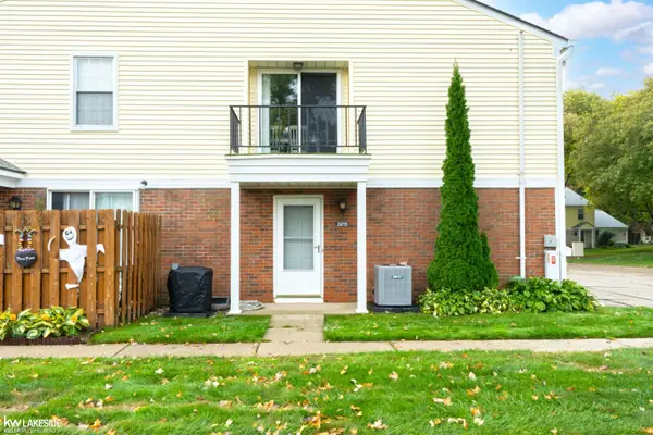 24715 Meadow Creek DR, HarrisonTownship, MI 48045