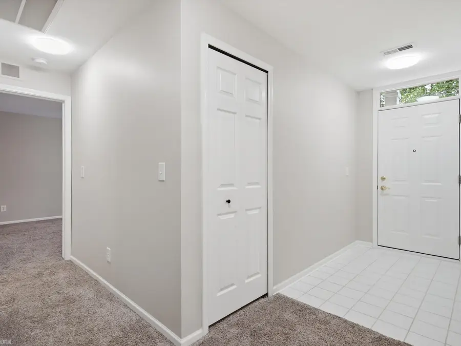 44835 Marigold DR, Sterling Heights, MI 48314 - #2