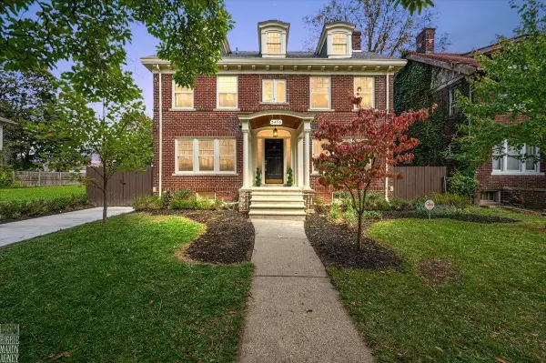 3496 Burns ST, Detroit, MI 48214