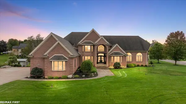 9450 SHYRE CIR, Davison, MI 48423
