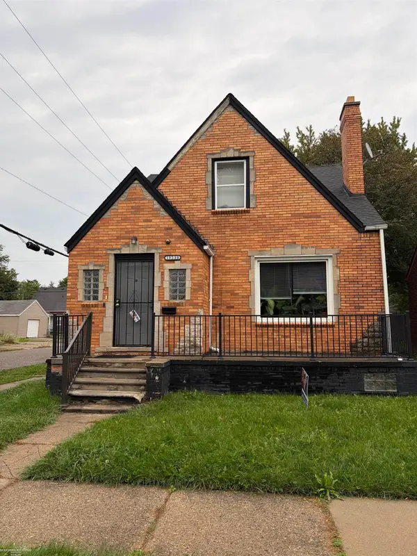 19230 Packard ST, Detroit, MI 48234