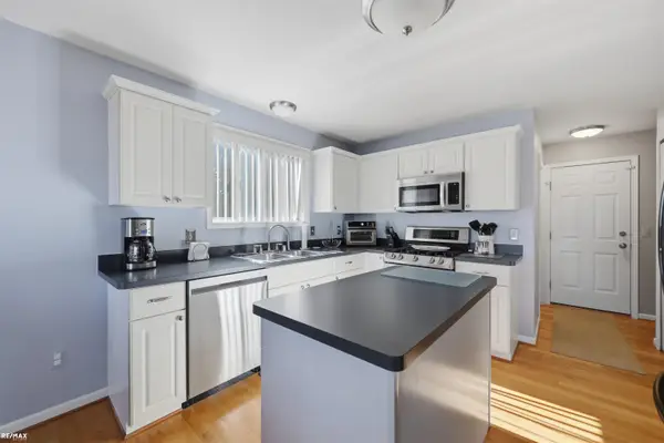 46808 Jewel DR, Macomb, MI 48044