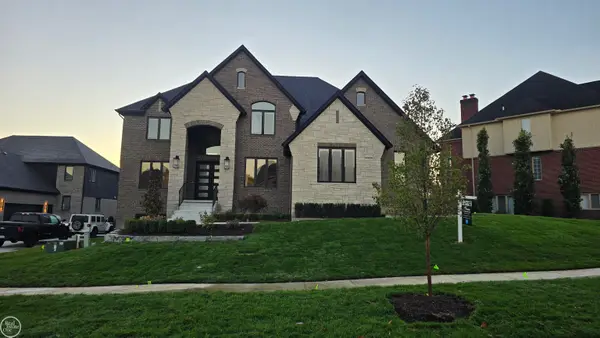 54438 Carrington DR, ShelbyTwp, MI 48316