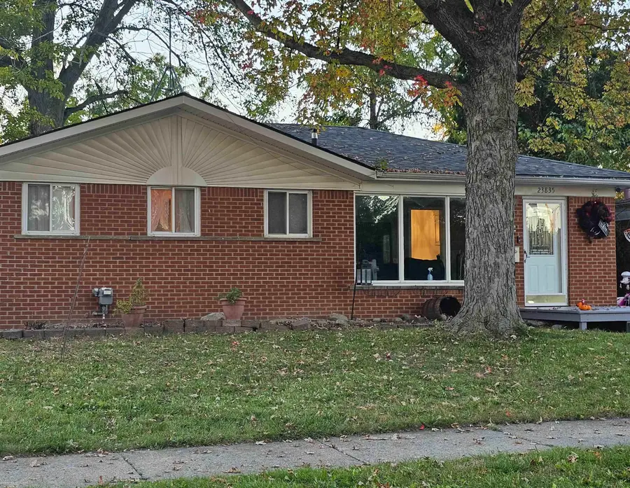 23835 Panama AVE, Warren, MI 48091 - #2