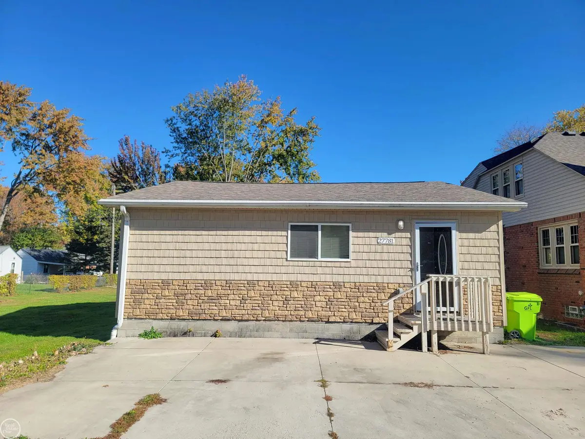 27781 Moran ST, Harrison Township, MI 48045 - #1