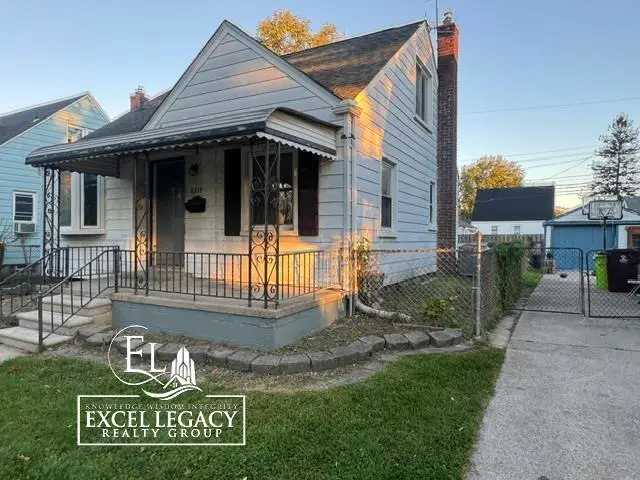 8219 Standard ST, Center Line, MI 48015 - #1