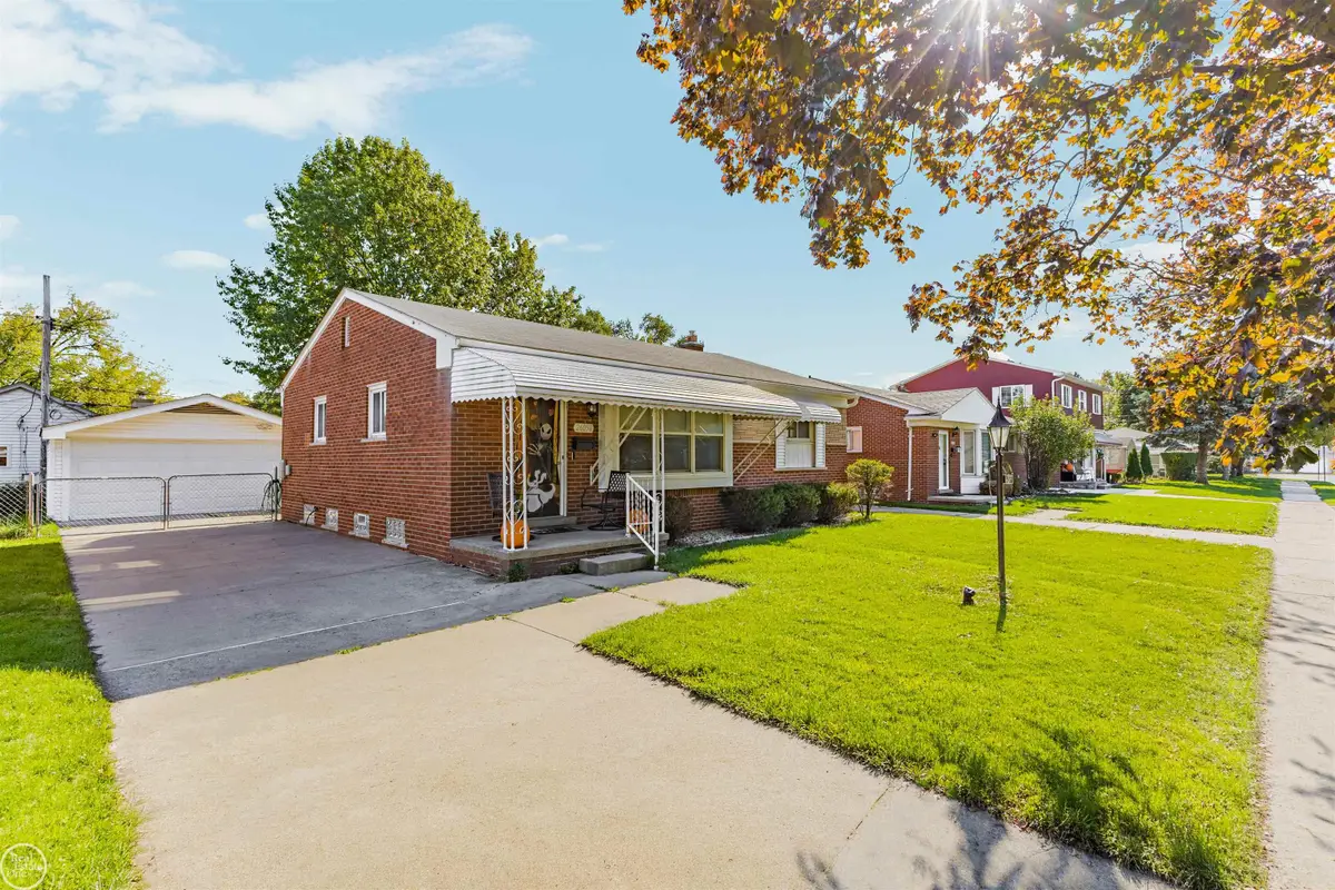 26058 LA SALLE CT, Roseville, MI 48066 - #1