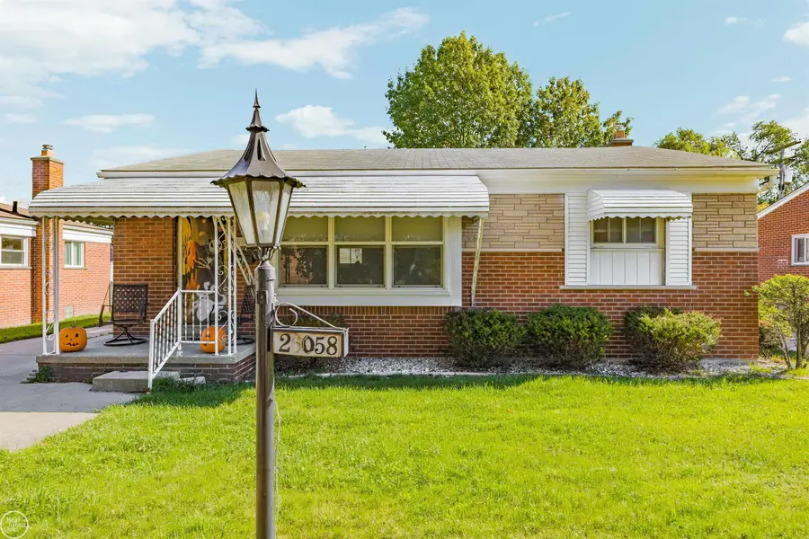 26058 LA SALLE CT, Roseville, MI 48066 - #3