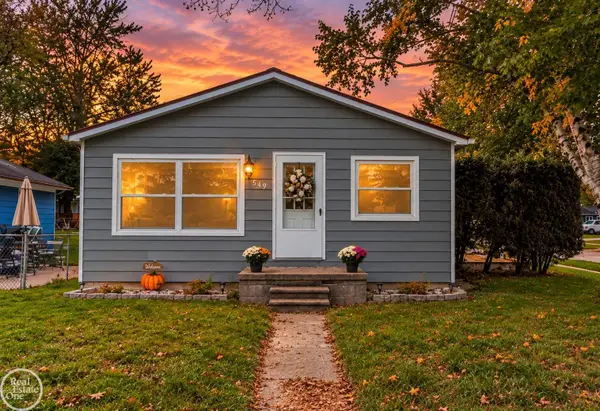 549 Edwards ST, Algonac, MI 48001