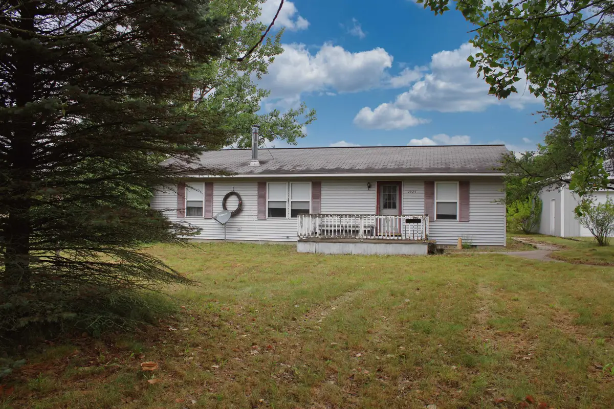 2925 E Cranberry Lake RD, Harrison, MI 48625 - Image #1