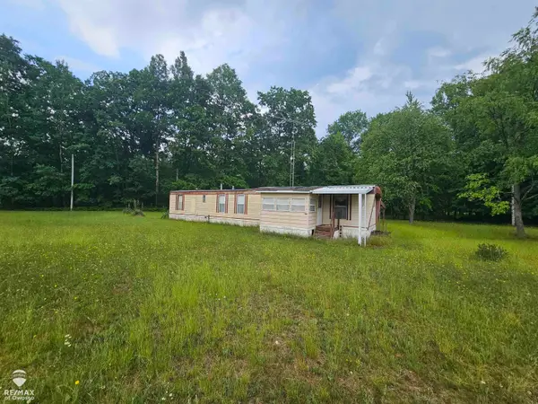 2765 Grass Lake AVE, Lake, MI 48632