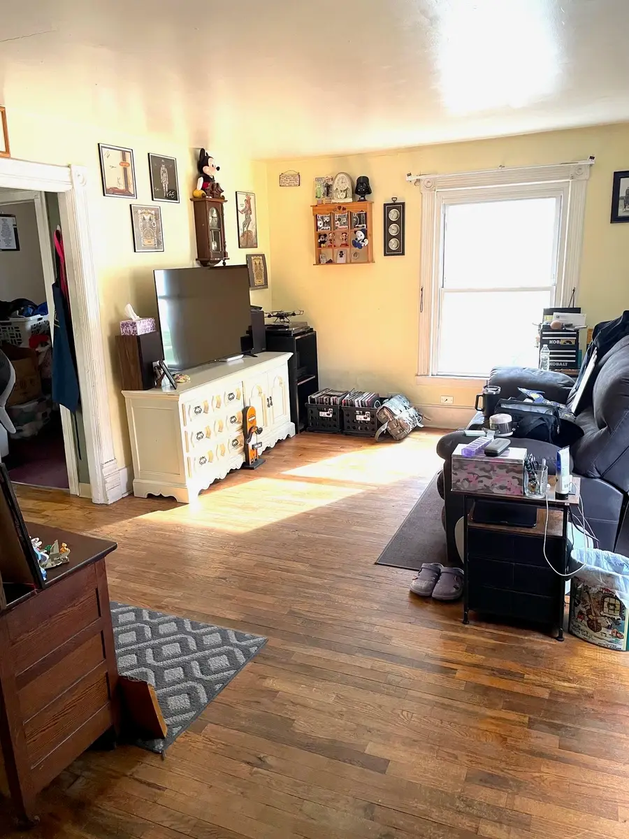 206-208 N Howell ST, Owosso, MI 48867 - Image #3