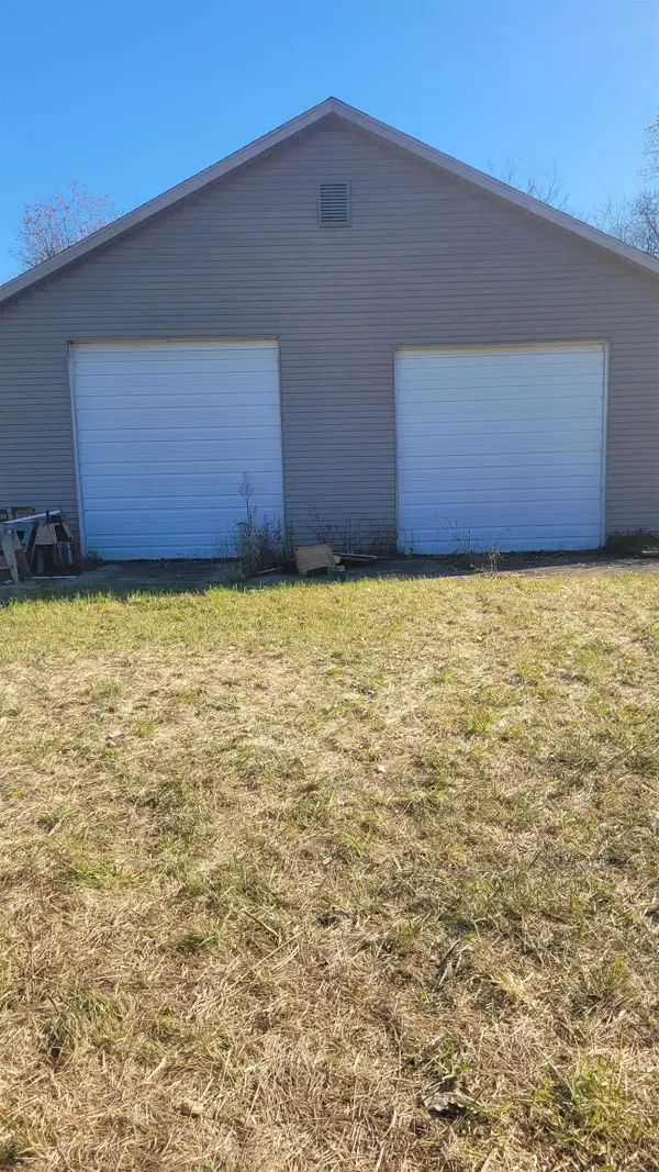 9680 E Newburg RD, Durand, MI 48429