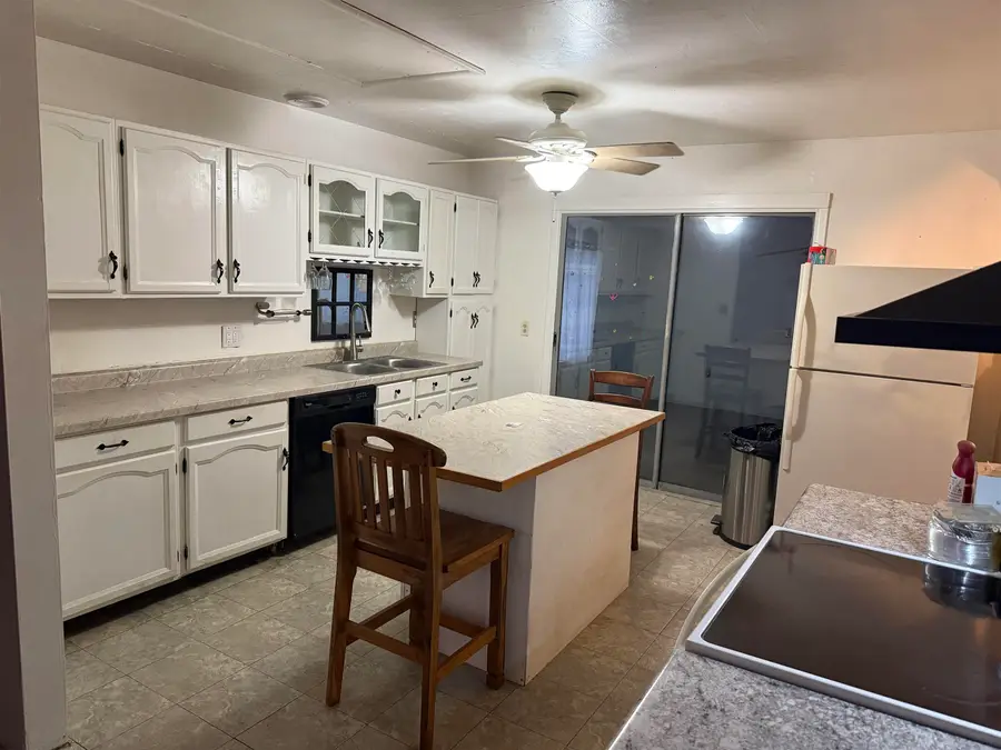 704 Isham RD, Owosso, MI 48867 - Image #3