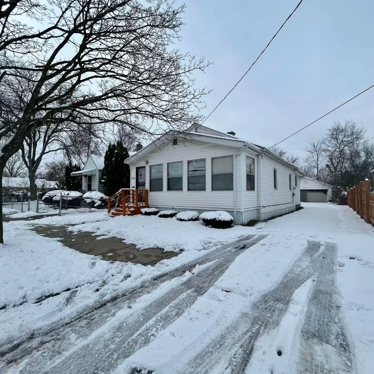 315 S 19th ST, Saginaw, MI 48601 - Image #1
