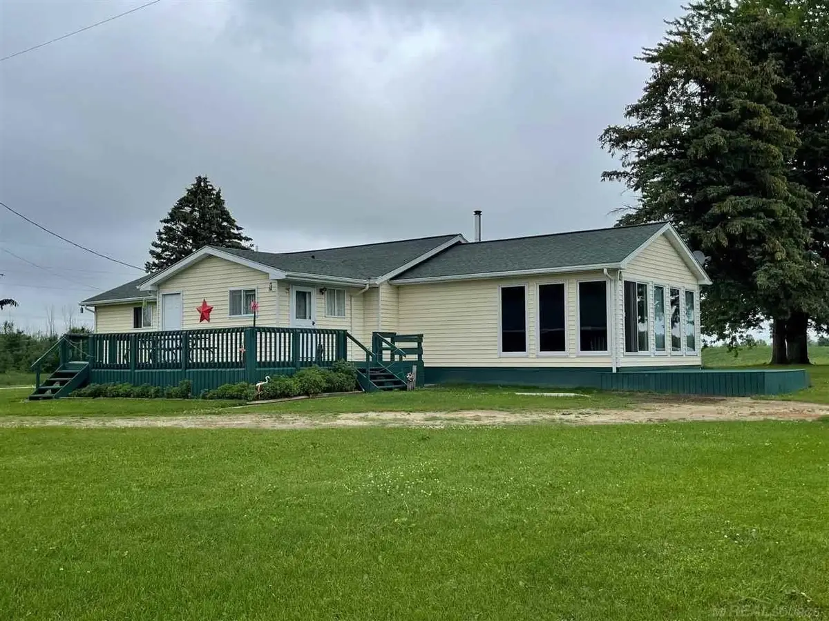 9973 Slattery RD, Clifford, MI 48727 - Image #1