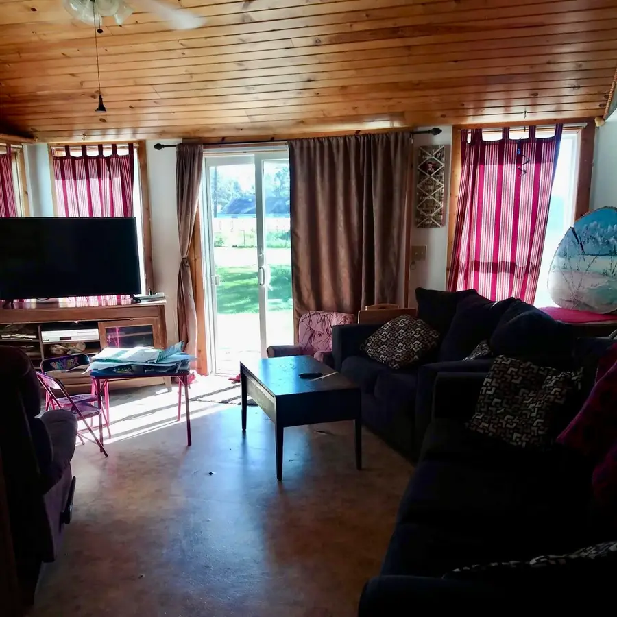 3862 ASH RD, Harrison, MI 48625 - Image #3