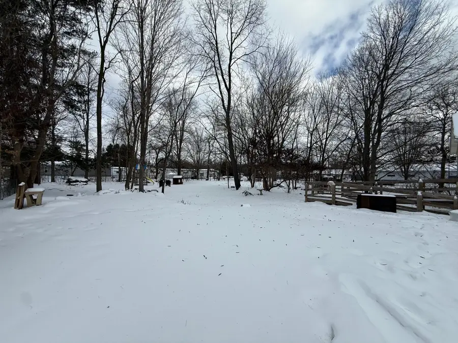 341 E MICHIGAN AVE, Galesburg, MI 49053 - #3