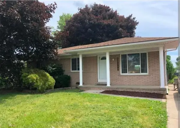 30448 QUINKERT ST, Roseville, MI 48066