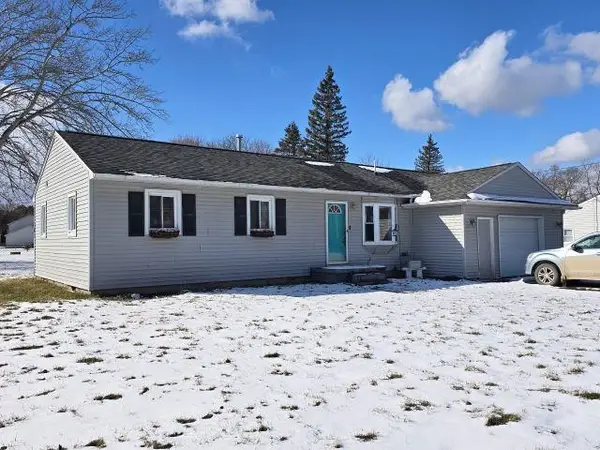 3052 Eastgate ST, Burton, MI 48519