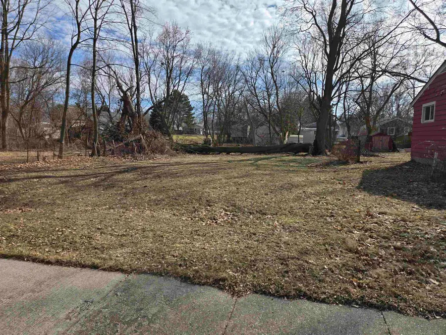 840 Harris ST, Lansing, MI 48906 - #2