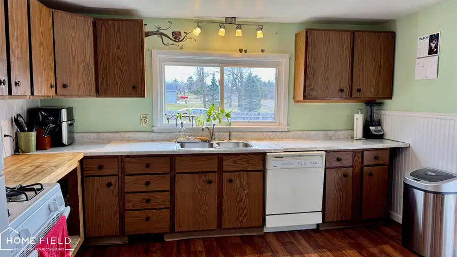 1395 Aiken RD, Owosso, MI 48867 - #2