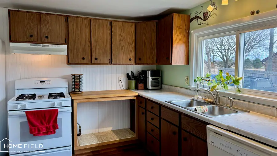 1395 Aiken RD, Owosso, MI 48867 - #3