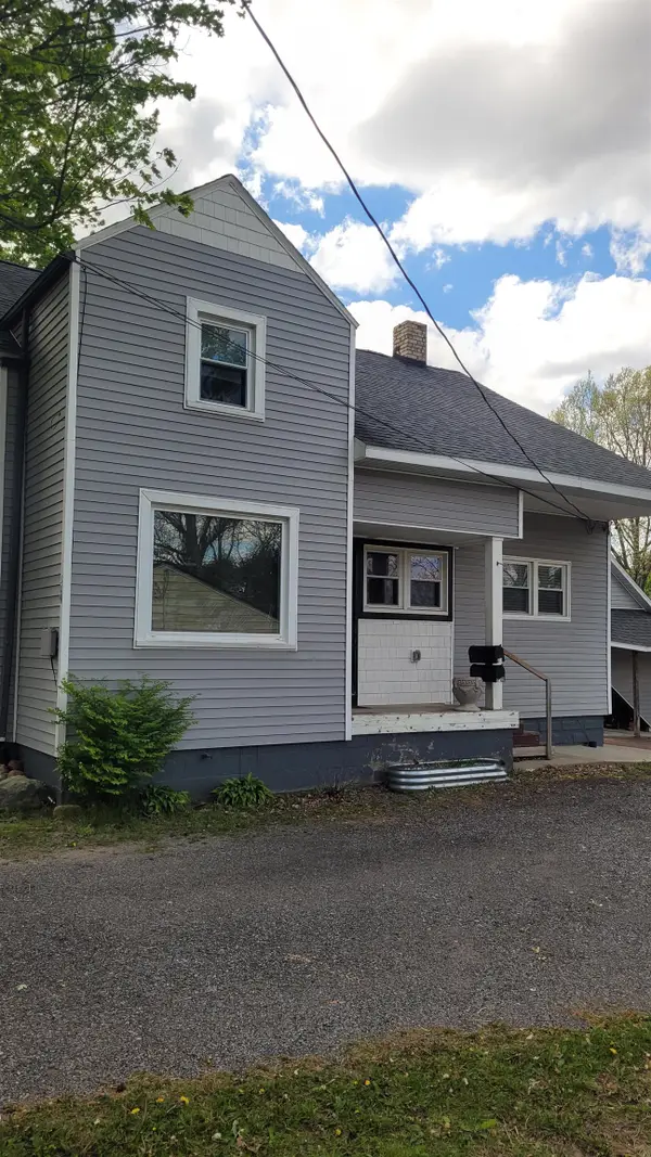 514 Hampton ST, Owosso, MI 48867