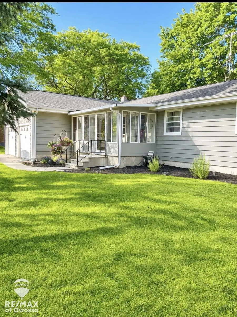 500 N Hintz ST, Owosso, MI 48867 - #2