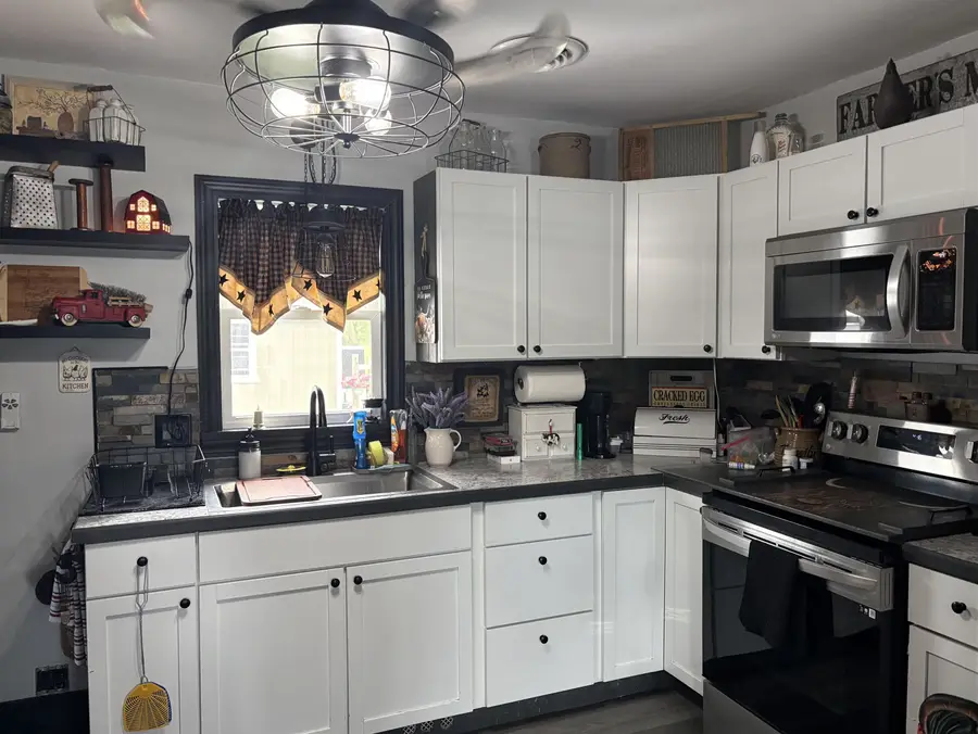2643 S Center RD, Saginaw, MI 48609 - #3