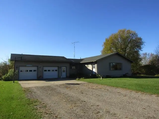 3111 Simpson RD, Owosso, MI 48867 - #1