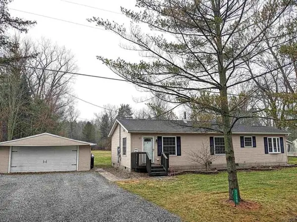 3130 E Moore RD, Saginaw, MI 48601