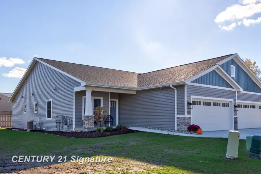 4073 Woodburn CT, Saginaw, MI 48603 - Image #2