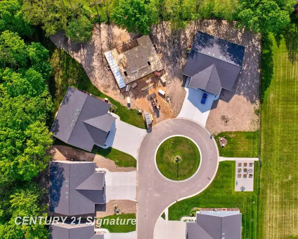 4215 Woodburn CT, Saginaw, MI 48603