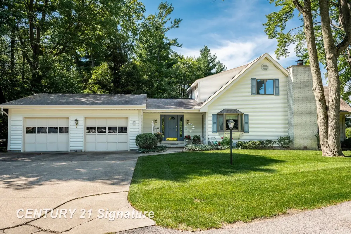 33 Ferro ST, Sanford, MI 48657 - Image #1